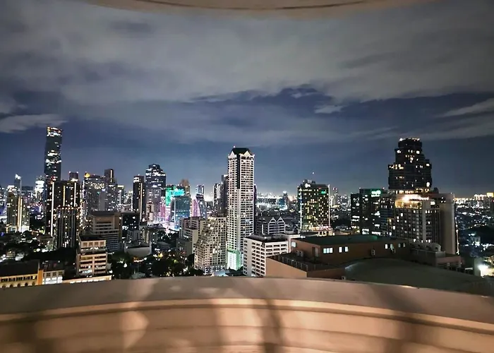 2 Bedroom State Tower Sathorn 아파트 *