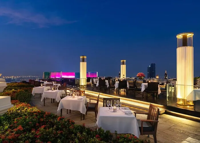 2 Bedroom State Tower Sathorn 아파트